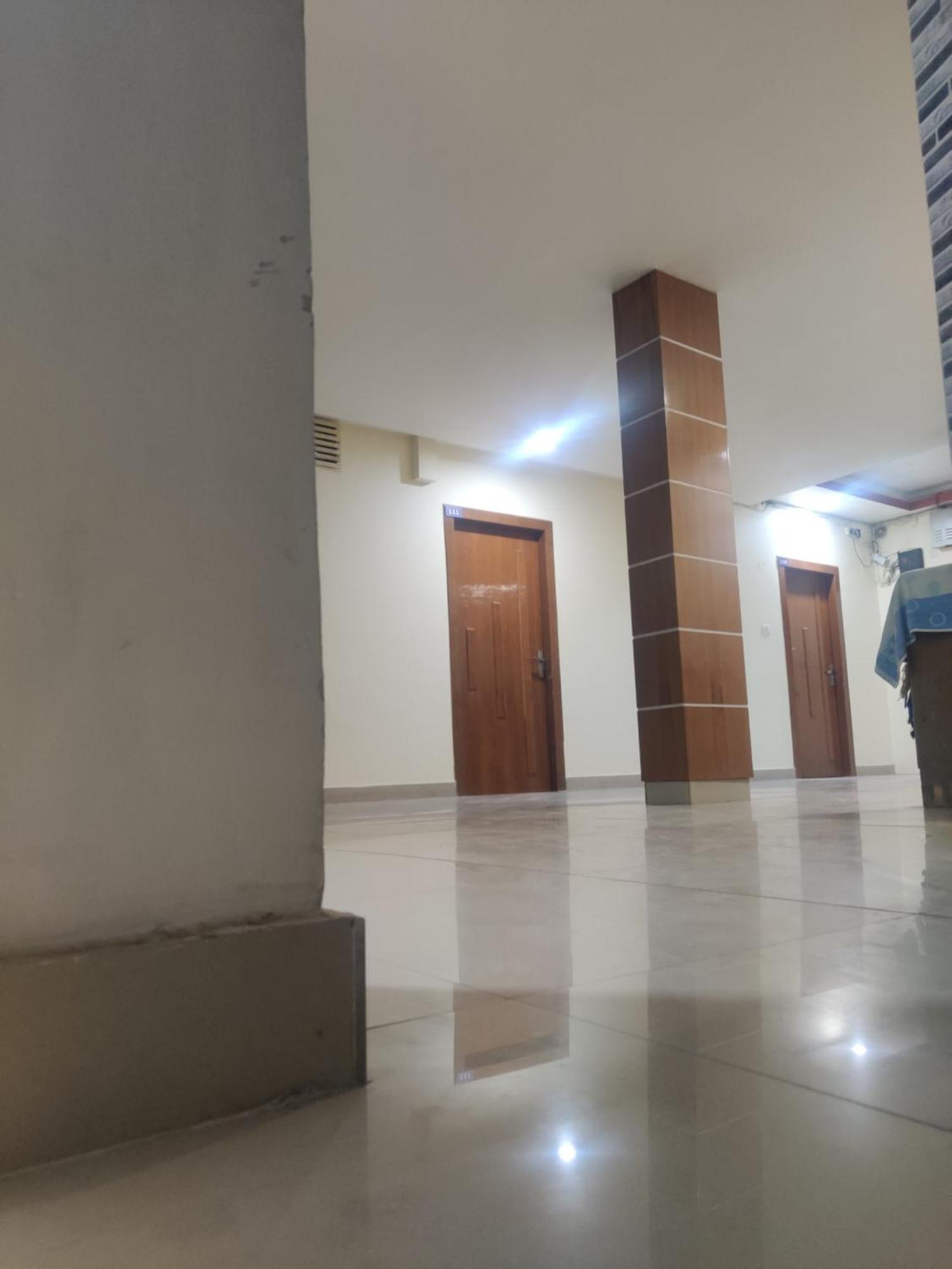 Hotel Hv Nāhan Екстериор снимка